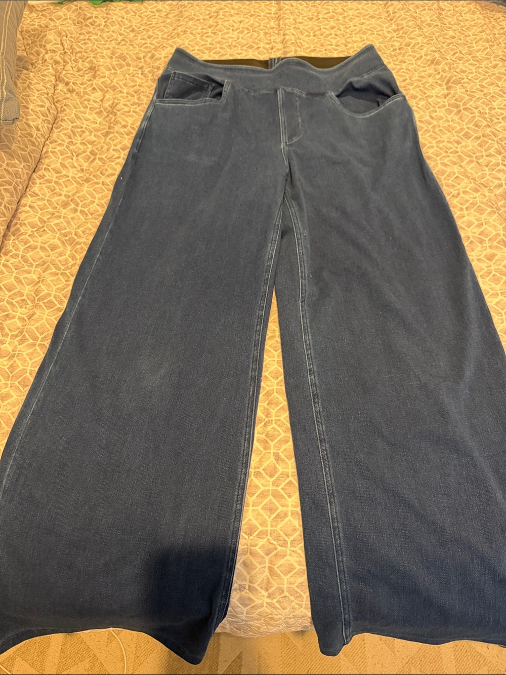 Halara wide leg pull on jeans.